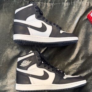 Nike Air Jordan 1 Retro High Sneakers 85 - Black and White